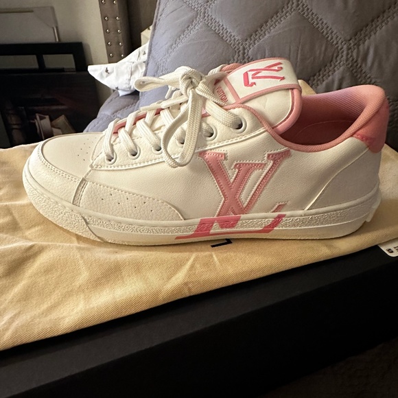 Charlie Sneakers size 37 - Picture 1 of 4